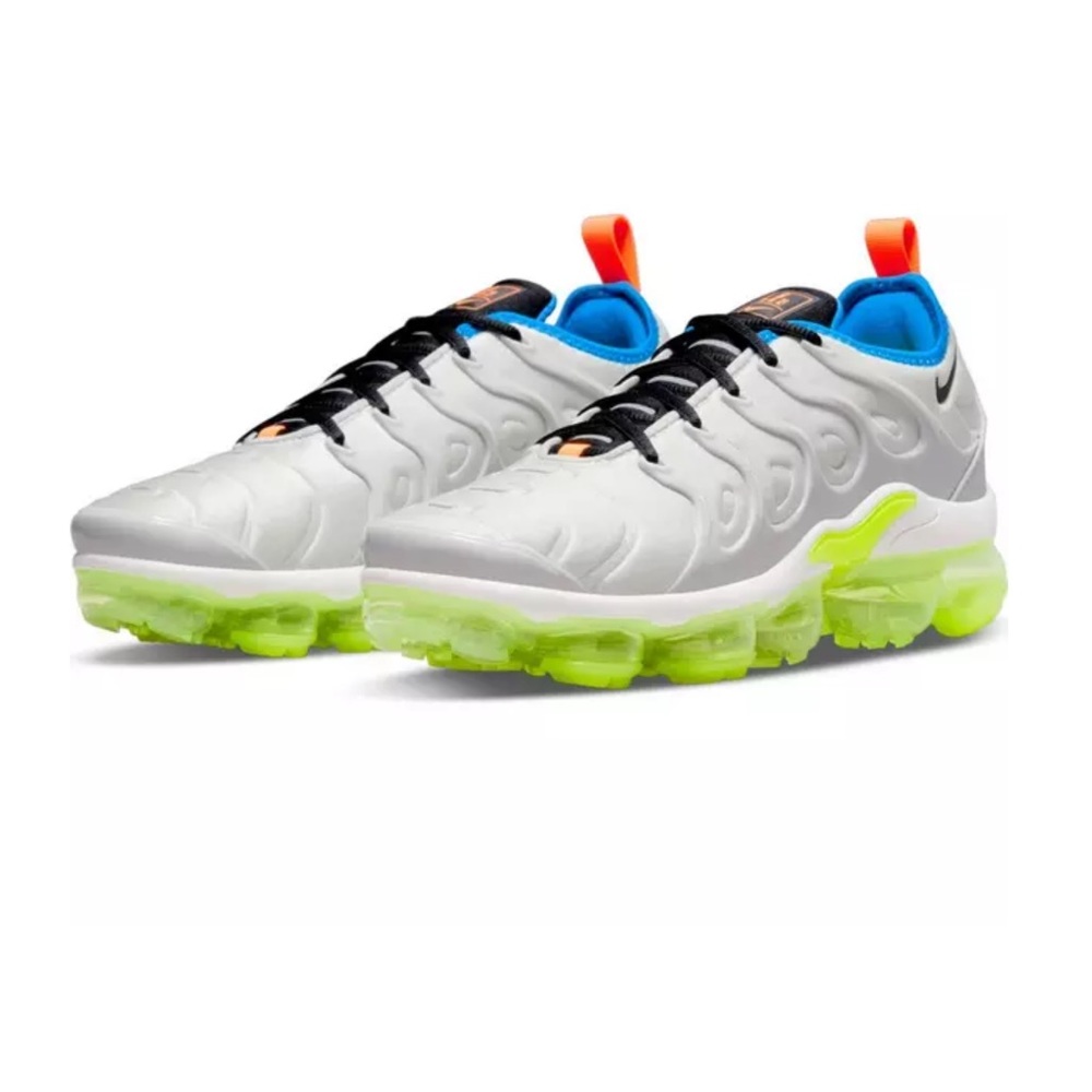 Nike Air VaporMax Plus "Photon Dust/Black/Volt" Women's Shoe